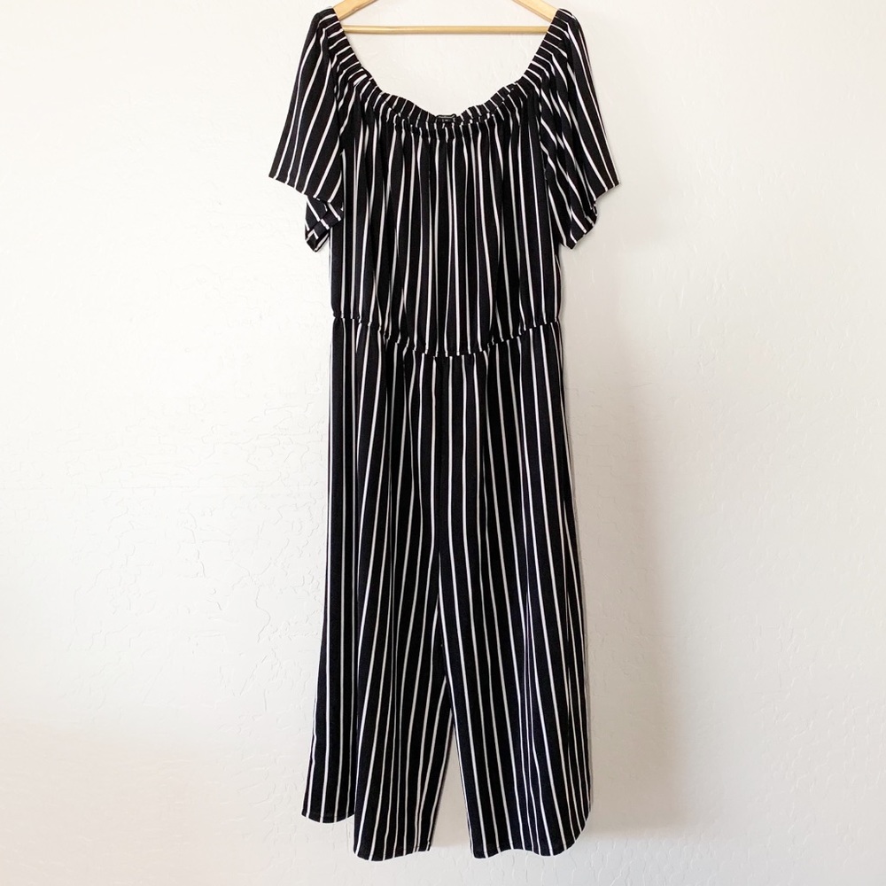 Trendy Black & White Off the Shoulder Jumpsuit